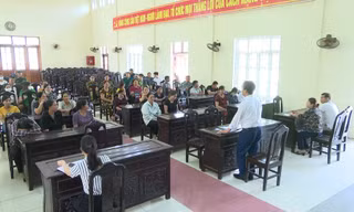 Hơn 100 người dân miền núi Thanh Hoá có nguy cơ mất trắng tài sản vì chơi hụi