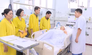 Một chiến sỹ công an Thanh Hoá bị trúng đạn