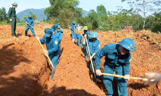 Phát hiện 8 phần mộ liệt sĩ tại khu vườn đồi nhà dân ở Thanh Hóa