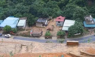 Thanh Hóa: Ám ảnh vết nứt ta luy trên quốc lộ 15