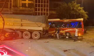 Tai nạn giao thông liên hoàn ở Thanh Hóa, 21 người bị thương
