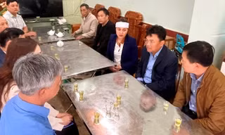 Thanh Hoá: Thăm hỏi, động viên gia đình có 3 người thân tử vong trên cao tốc Cam Lộ - La Sơn