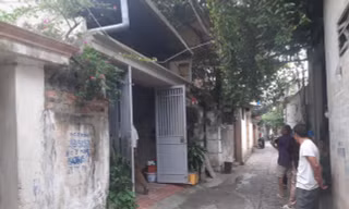 Nghi án con trai phóng hỏa đốt nhà, hai mẹ con tử vong