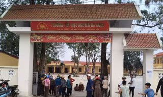 Vụ phụ huynh cho con nghỉ học phản đối sáp nhập trường: Hơn 100 học sinh đã đi học trở lại
