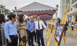 Triển lãm tranh, ảnh, tư liệu phòng chống rác thải nhựa tại Thanh Hóa