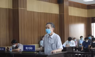 Cựu phó chủ tịch HĐND thị xã lĩnh án tù vì mạo danh người khác viết đơn kiện