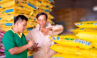 Tổng số quà tặng mà PVFCCo gửi đến bà con nông dân là hơn 3.000 tấn phân bón, với giá trị hơn 30 tỷ đồng