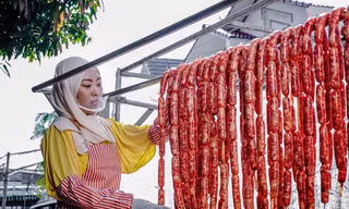 Cô gái Chăm khởi nghiệp với sản phẩm OCOP "Tung lò mò" 
