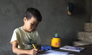 Nỗi đau mang hình hài trẻ thơ