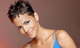 Halle Berry lộ bí quyết 'ăn gian' 10 tuổi