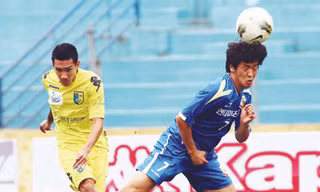 Lấp khoảng trống chờ khai mạc