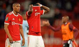 Hàng thừa của MU bị Juventus chê đắt