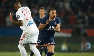 PSG vắng Messi, 'vắng' chiến thắng