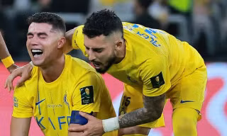 Ronaldo khóc nức nở vì thua Al Hilal, chính thức trắng tay