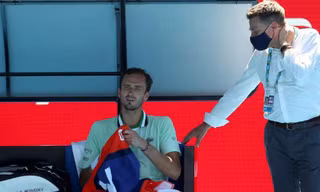 Tay vợt Nga bị phạt nặng tại Australian Open vì xúc phạm trọng tài