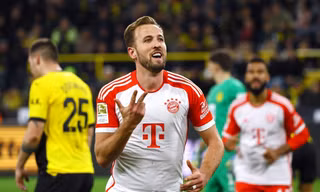 Kane lập hat-trick, đi vào lịch sử Bundesliga với kỷ lục vô tiền khoáng hậu