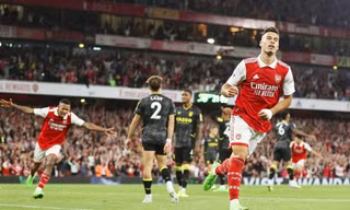 Arsenal chính thức san bằng kỷ lục tại Ngoại hạng Anh