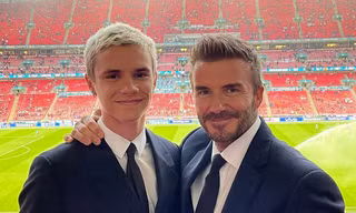 Con trai David Beckham gia nhập CLB Ngoại hạng Anh