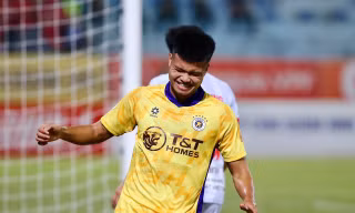 Phòng thủ lỏng lẻo, Hà Nội FC hòa trận thứ 4 liên tiếp