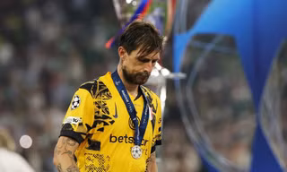Chỉ... 1 CĐV đón Inter về nước sau thảm bại ở chung kết Champions League