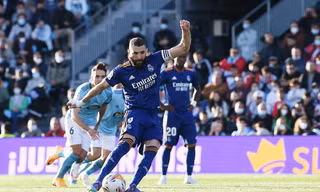 Real Madrid tìm lại niềm vui chiến thắng nhờ 'mưa' phạt đền