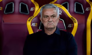 Thắng trận đậm nhất với Roma, Mourinho thừa nhận 'không bận tâm'