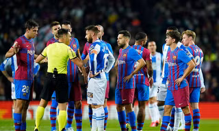 Barca thắng nhọc trong ngày ra mắt của Xavi 