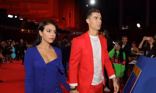 Bồ Ronaldo gặp rắc rối vì lên phim