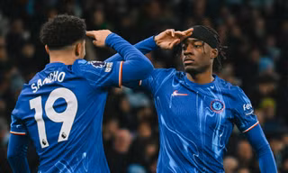 Ngược dòng phi thường, Chelsea đá bay Man City ra khỏi Tốp 4 Ngoại hạng Anh