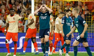 Arsenal thua sốc ở Cúp C1 châu Âu