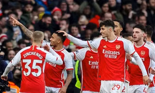 Jesus, Harvert lập công, Arsenal tạm vươn lên dẫn đầu