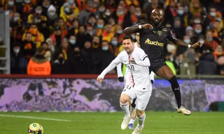 PSG chết hụt trong ngày Messi tịt ngòi