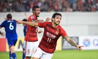 Cựu tuyển thủ Brazil nhập tịch thành công rồi... bỏ ĐT Trung Quốc