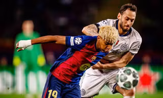 Barca hút chết sau bữa tiệc siêu phẩm tại Champions League