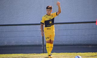 Nhờ hiệu ứng Quang Hải, Ligue 2 đổi lịch trận đấu của Pau FC sang khung giờ vàng?