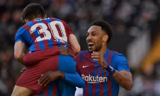 Barcelona thăng hoa nhờ cú đúp của Aubameyang