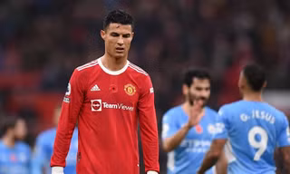 Trước giờ đụng Man City, Gary Neville khiến MU tự ái với nhận xét này