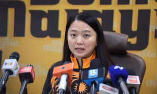 Vừa đặt chân đến Campuchia dự SEA Games 32, đoàn Malaysia nhận tin không vui