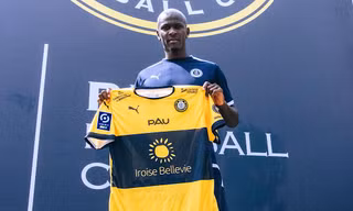 Pau FC chiêu mộ tân binh thay thế ‘chân gỗ’ Mayron George