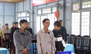 Các bị cáo tại phiên tòa.