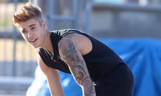 Thử cảm giác mạnh, Justin Bieber bị rách màng nhĩ