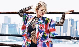 Rita Ora khoe đường cong sexy trên bìa tạp chí