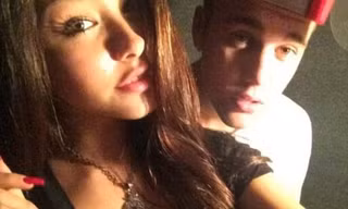 Selena 'bắt gặp' Justin Bieber cùng gái lạ trong studio giữa đêm