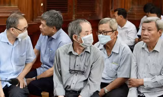 Các bị cáo tại phiên tòa.