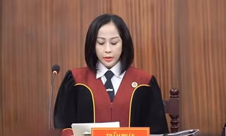 Thẩm phán Hoàng Thị Bích Duyên.