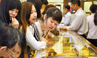 Giá vàng thế giới cao nhất 5 tuần