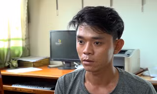 Ấm ức bị chia tay, thanh niên mang súng đến nhà người yêu bắn trút giận