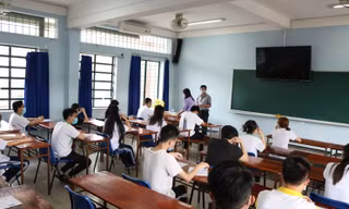 57 thí sinh ở Cần Thơ vắng làm thủ tục thi, 1 thí sinh sốt cao