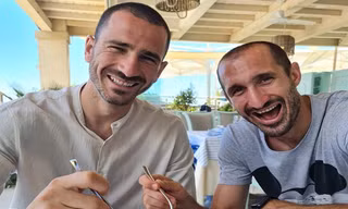 Bonucci châm chọc tuyển Anh