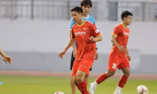 Đỗ Hùng Dũng có tên trong danh sách ĐT Việt Nam dự AFF Cup.